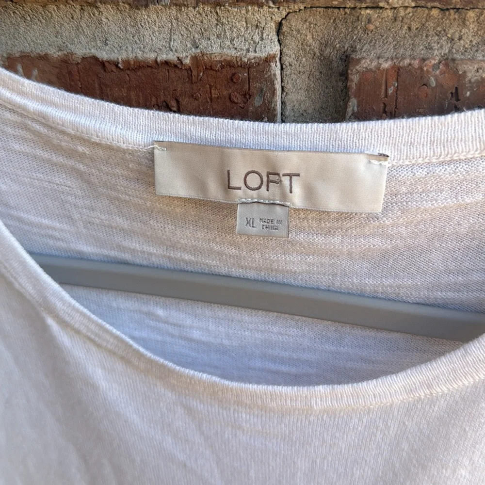 LOFT Ladies XL Cream Ruffle Short Sleeve Tee